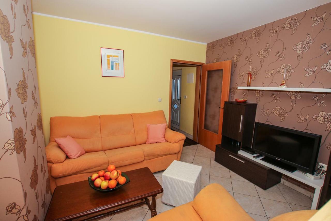Apartmani Ljubica Poreč Exterior foto